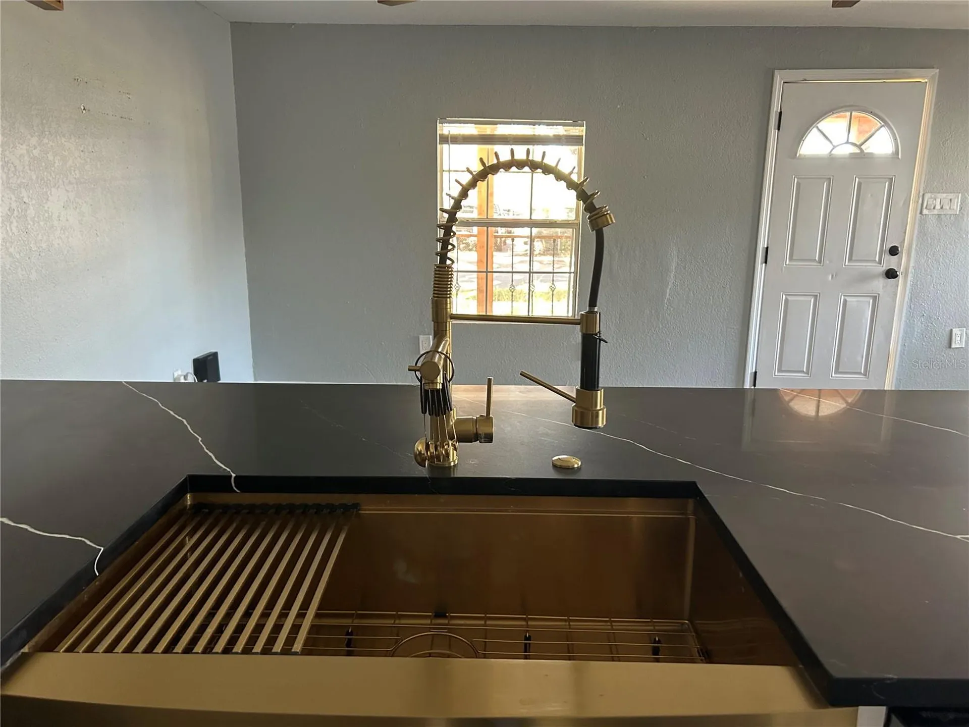 2119 E Ellicott Tampa FL 33610