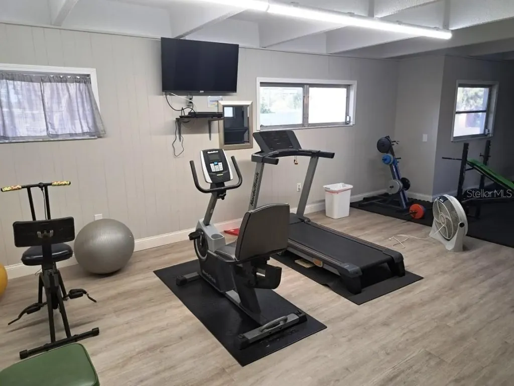 4600 98th Way N St Petersburg FL 33708