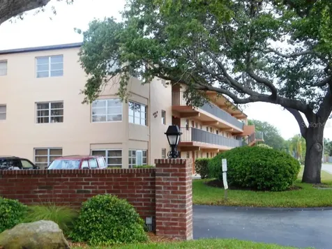 4600 98th Way N St Petersburg FL 33708