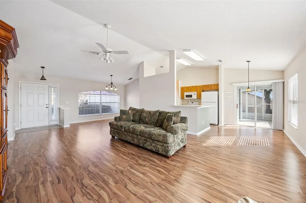 10440 Lake Hasson Circle Clermont FL 34711