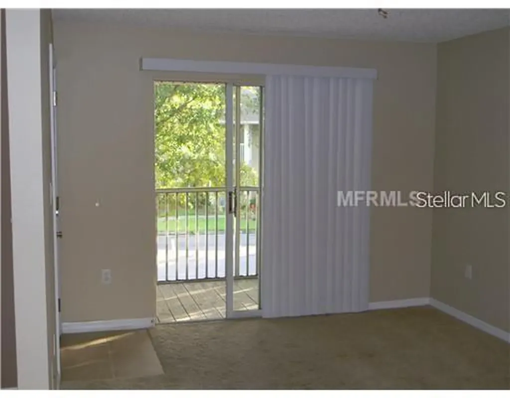 214 Lake Parsons Green Brandon FL 33511