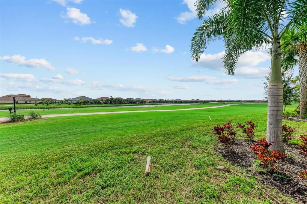 5685 Palmer Circle Bradenton FL 34211