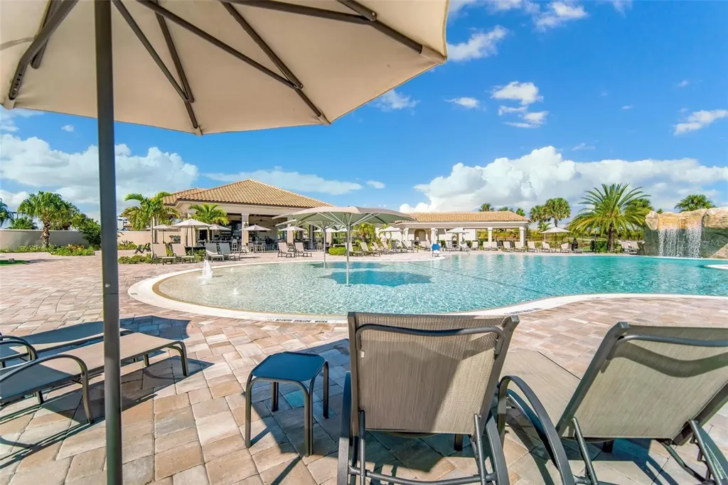 5685 Palmer Circle Bradenton FL 34211
