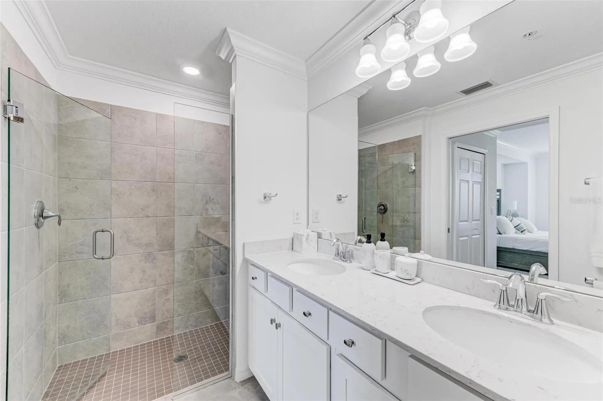 5685 Palmer Circle Bradenton FL 34211