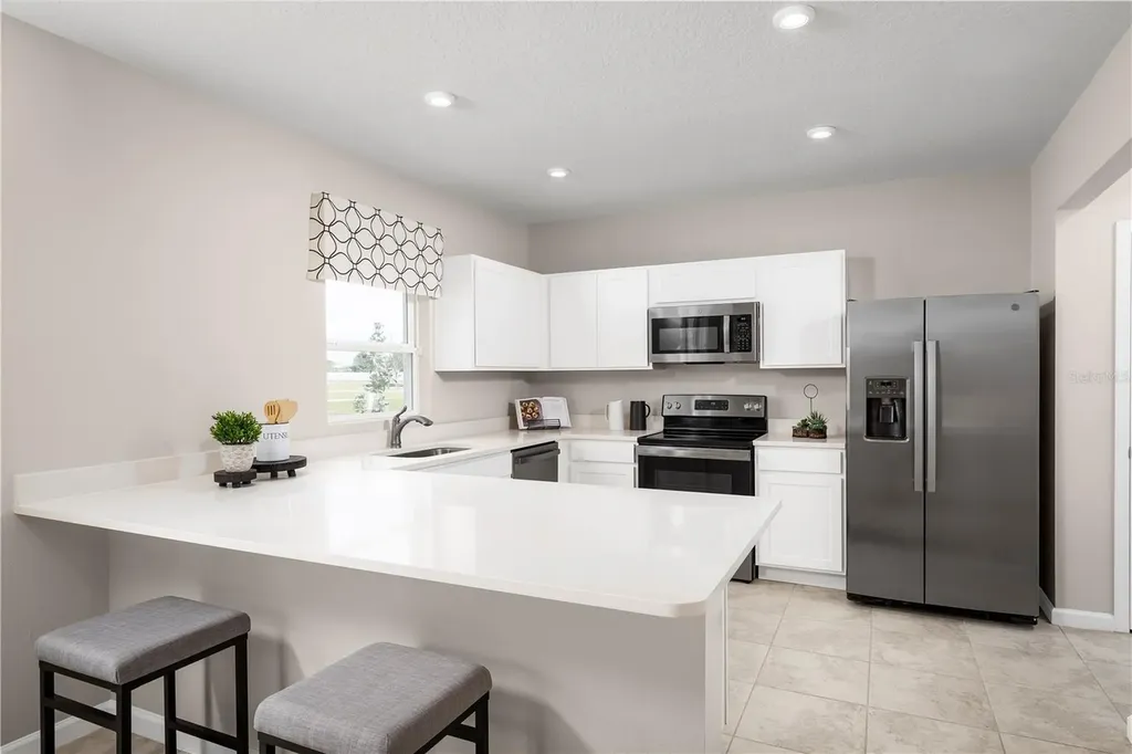 548 171st Street E Bradenton FL 34212