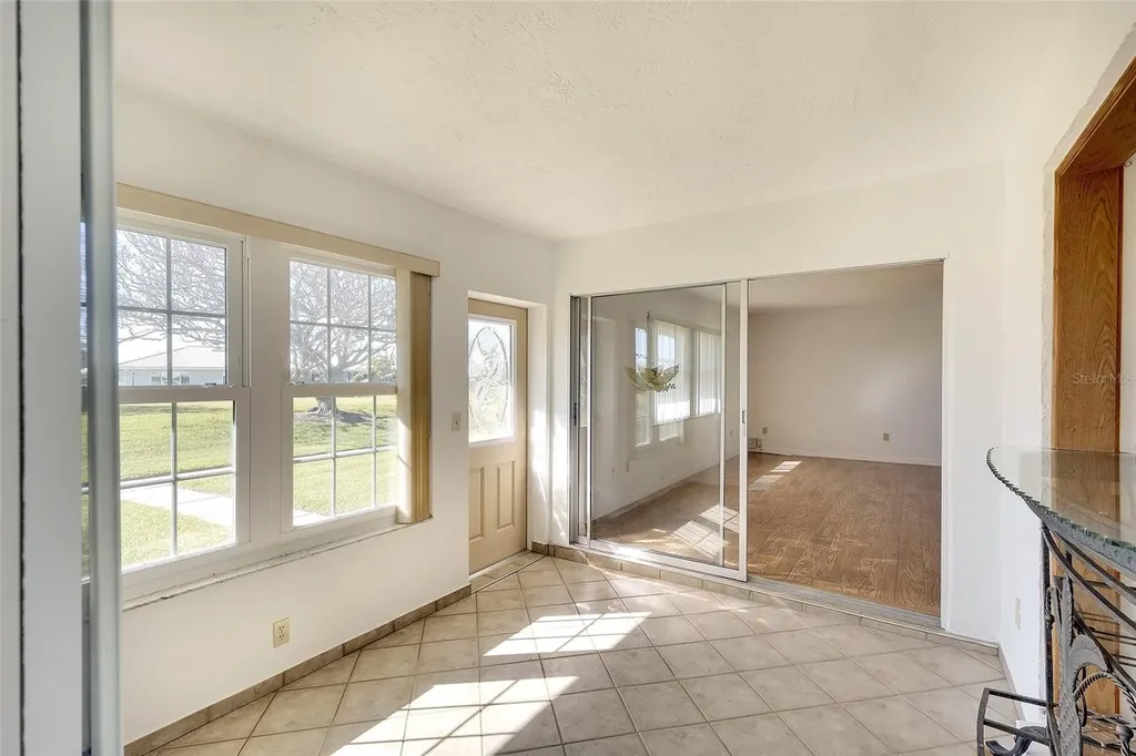 6517 10th Avenue W Bradenton FL 34209