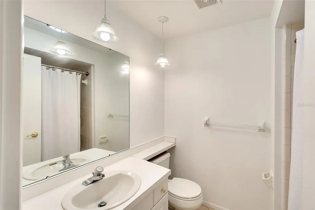 6517 10th Avenue W Bradenton FL 34209