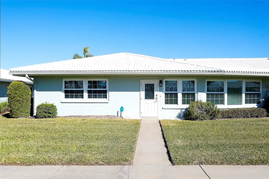 6517 10th Avenue W Bradenton FL 34209