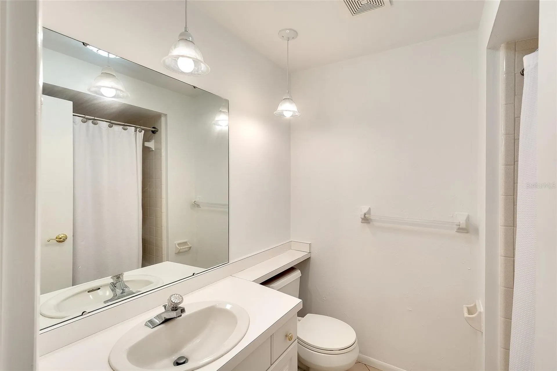 6517 10th Avenue W Bradenton FL 34209