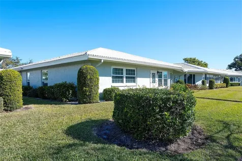 6517 10th Avenue W Bradenton FL 34209
