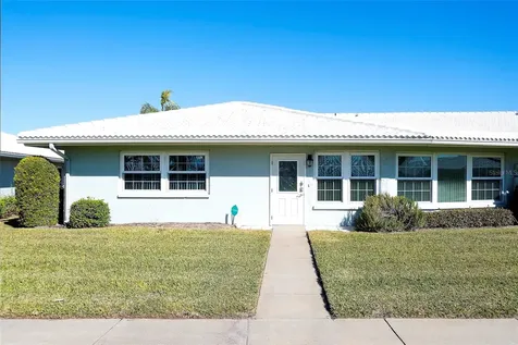 6517 10th Avenue W Bradenton FL 34209
