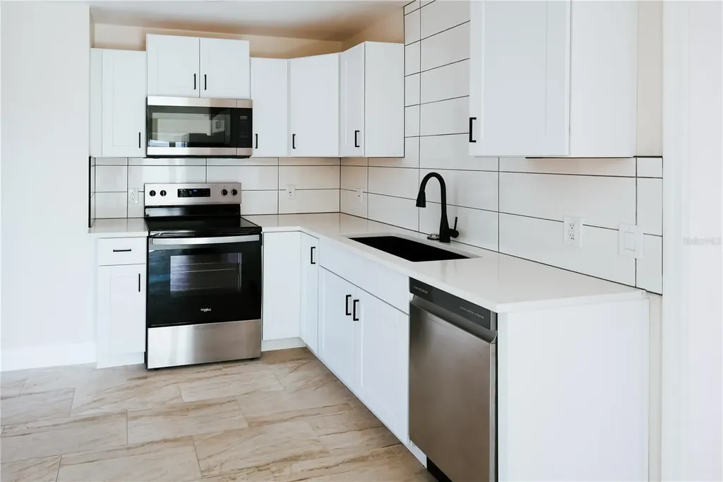 908 61st Street S Gulfport FL 33707