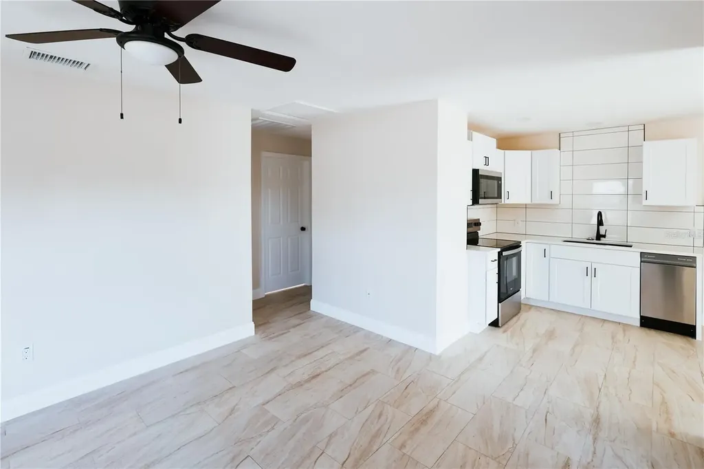 908 61st Street S Gulfport FL 33707