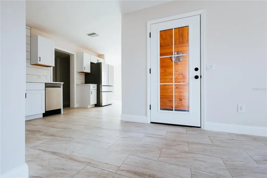 908 61st Street S Gulfport FL 33707