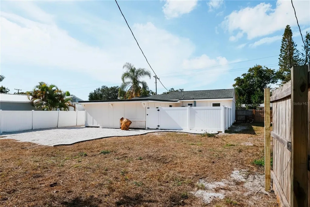 908 61st Street S Gulfport FL 33707