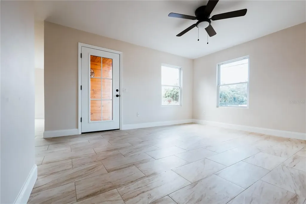 908 61st Street S Gulfport FL 33707