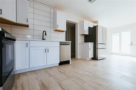 908 61st Street S Gulfport FL 33707