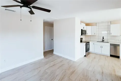 908 61st Street S Gulfport FL 33707