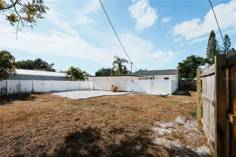 908 61st Street S Gulfport FL 33707