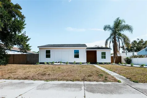 908 61st Street S Gulfport FL 33707