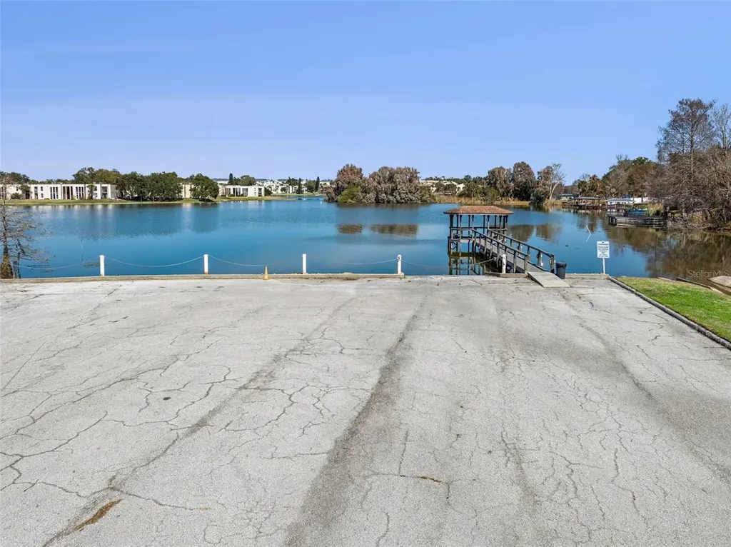 683 Post Oak Circle Altamonte Springs FL 32701