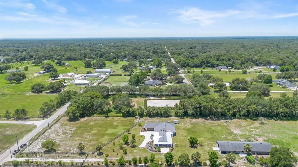 700 Old Geneva Road Geneva FL 32732