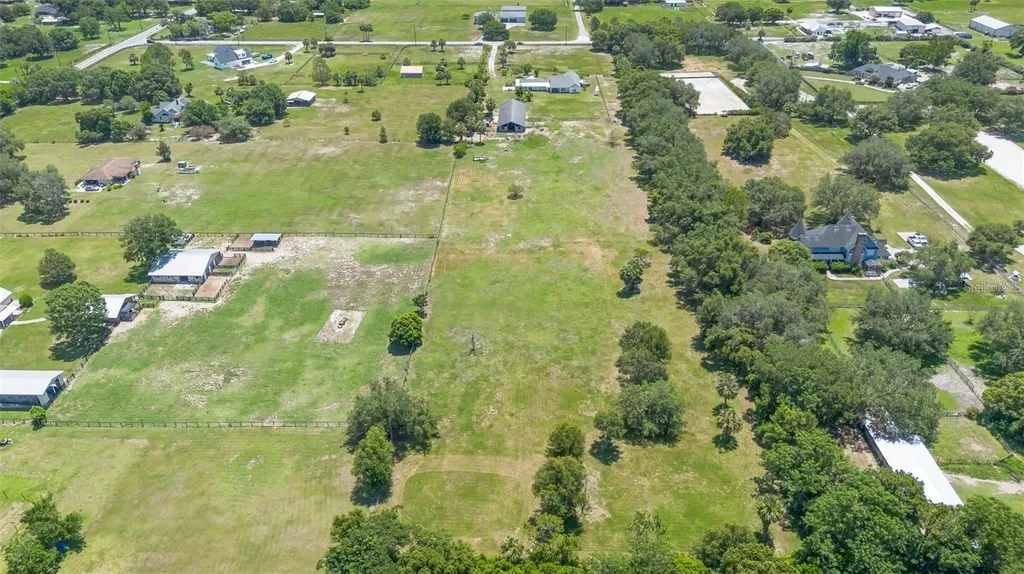 700 Old Geneva Road Geneva FL 32732