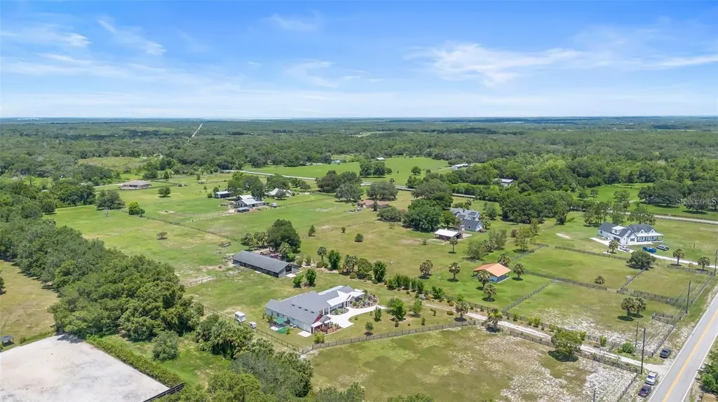 700 Old Geneva Road Geneva FL 32732