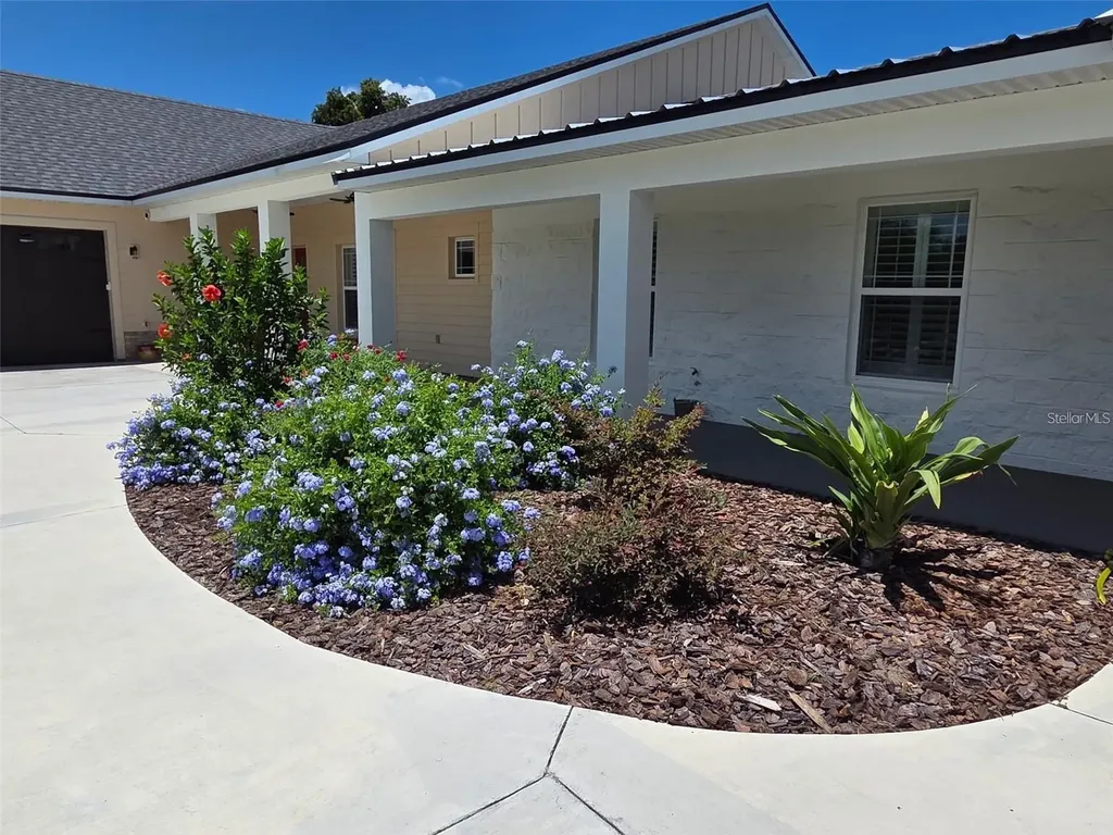 700 Old Geneva Road Geneva FL 32732