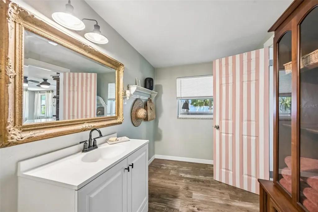 2818 11th Avenue W Bradenton FL 34205
