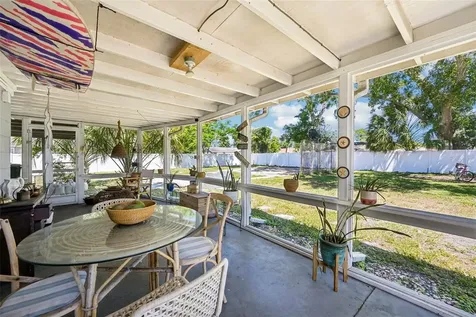 2818 11th Avenue W Bradenton FL 34205
