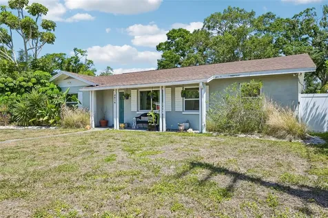 2818 11th Avenue W Bradenton FL 34205