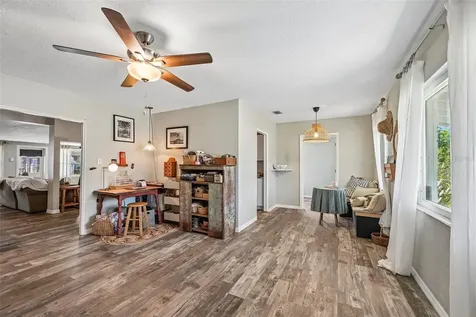 2818 11th Avenue W Bradenton FL 34205
