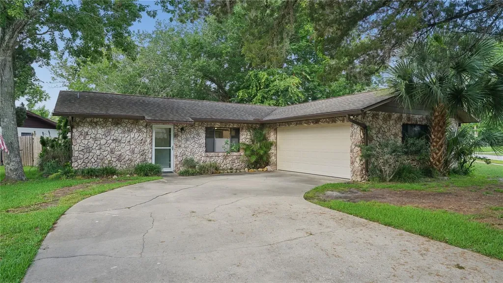 1968 Red Cedar Circle South Daytona FL 32119