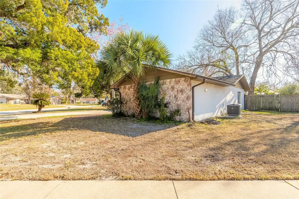 1968 Red Cedar Circle South Daytona FL 32119