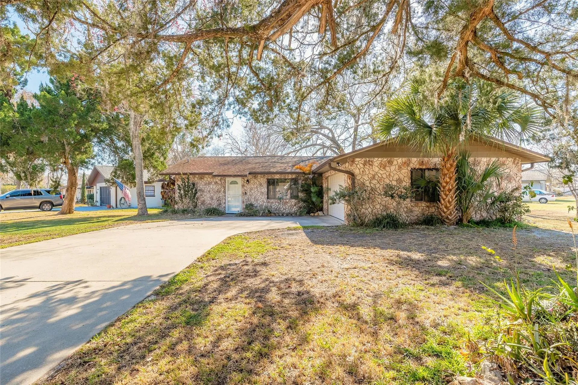 1968 Red Cedar Circle South Daytona FL 32119