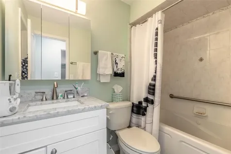 1968 Red Cedar Circle South Daytona FL 32119
