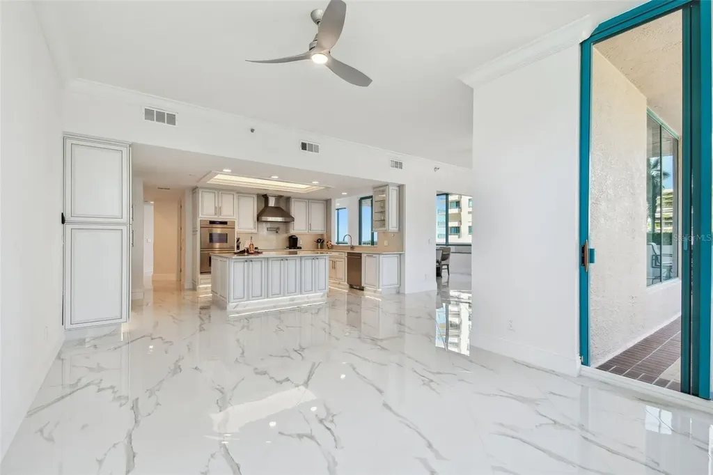 1560 Gulf Boulevard Clearwater Beach FL 33767