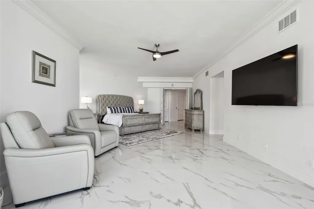 1560 Gulf Boulevard Clearwater Beach FL 33767