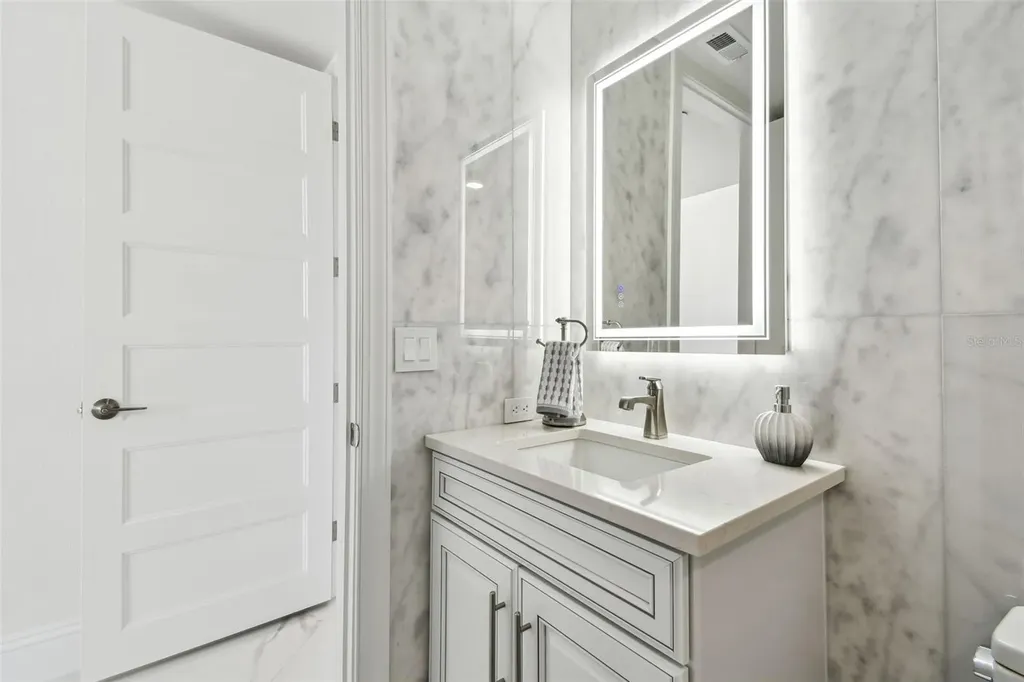 1560 Gulf Boulevard Clearwater Beach FL 33767