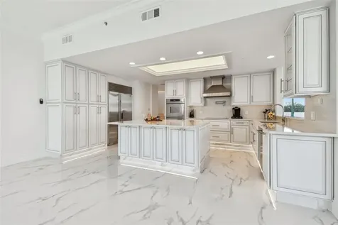 1560 Gulf Boulevard Clearwater Beach FL 33767
