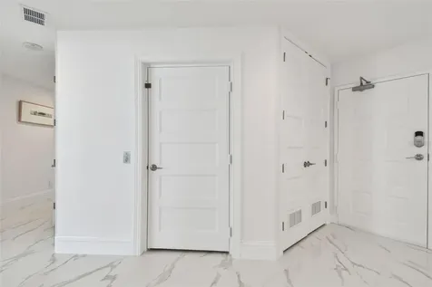 1560 Gulf Boulevard Clearwater Beach FL 33767