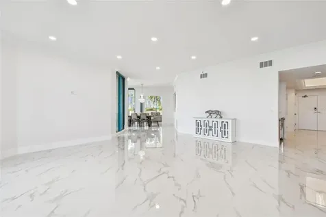 1560 Gulf Boulevard Clearwater Beach FL 33767