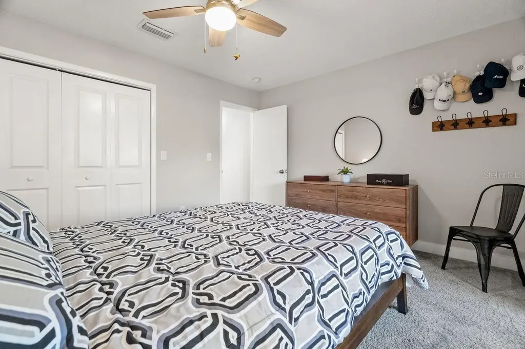 300 Clyde Lane Dunedin FL 34698