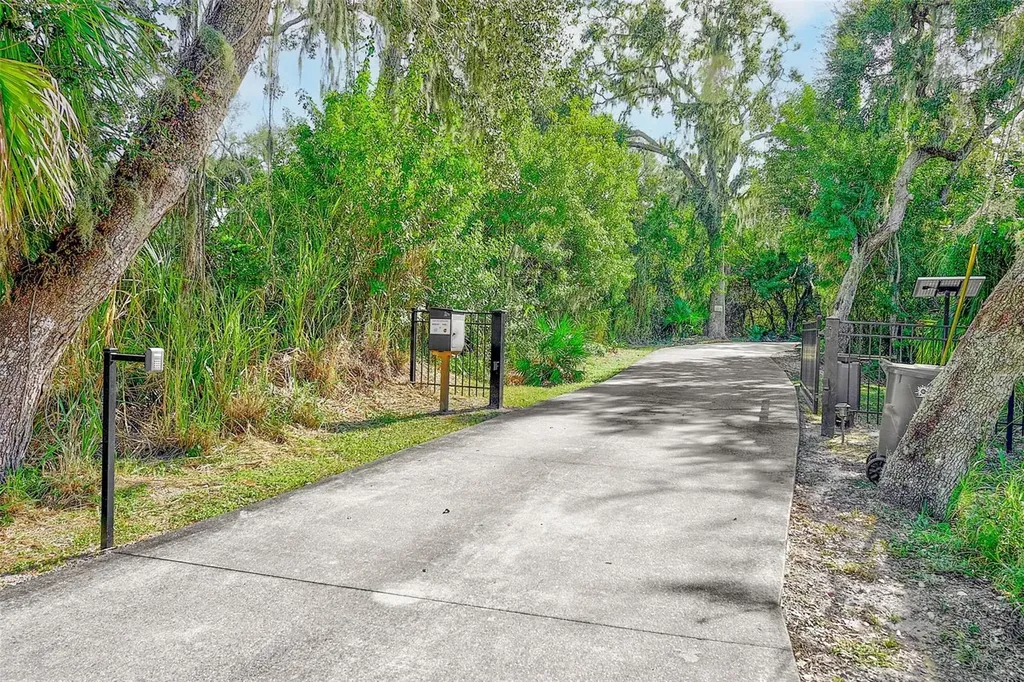 3410 26th Avenue E Bradenton FL 34208