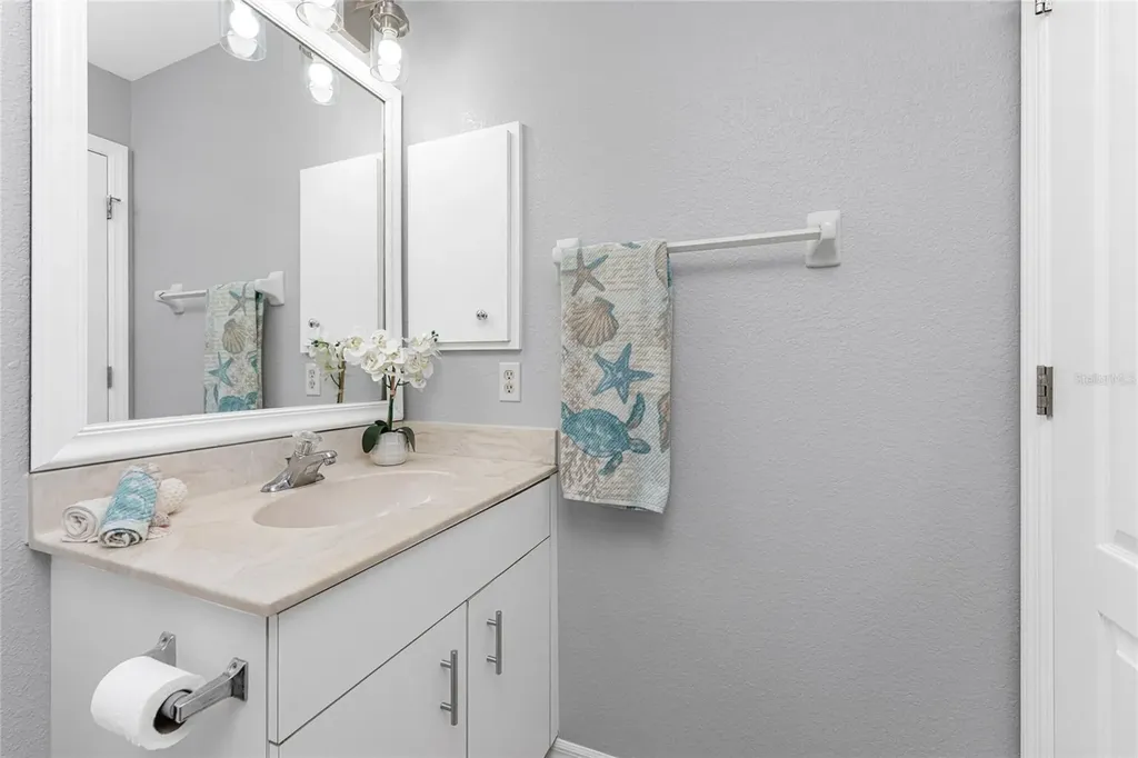1053 Bay Harbor Drive Englewood FL 34224