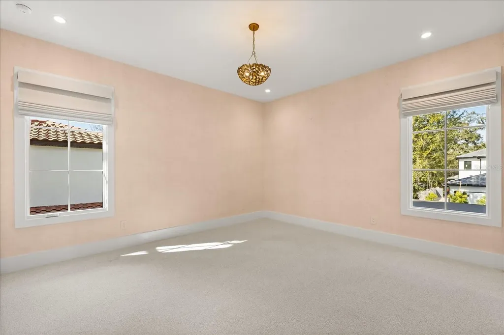151 Oakwood Way Winter Park FL 32789