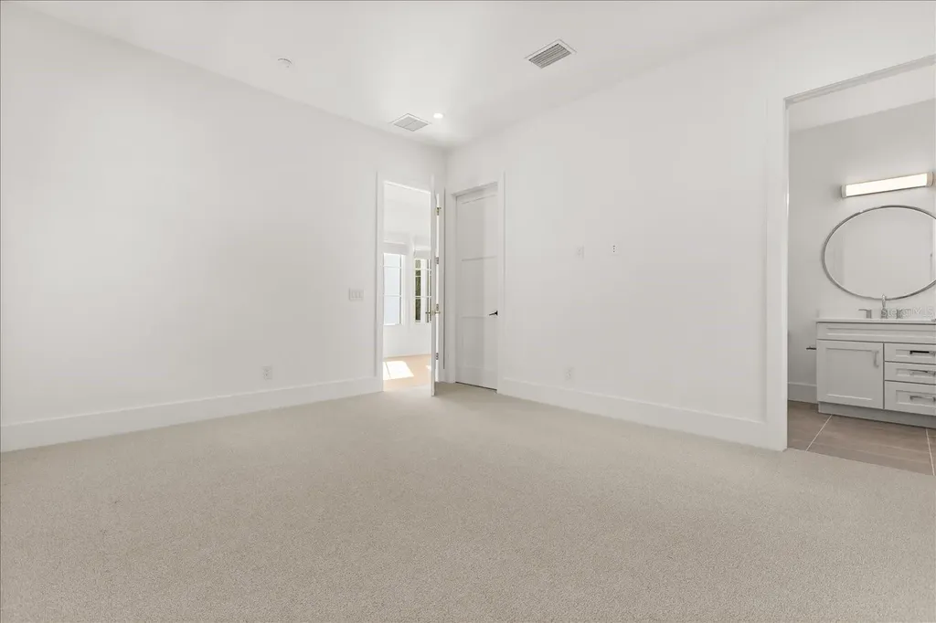 151 Oakwood Way Winter Park FL 32789