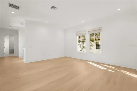 151 Oakwood Way Winter Park FL 32789