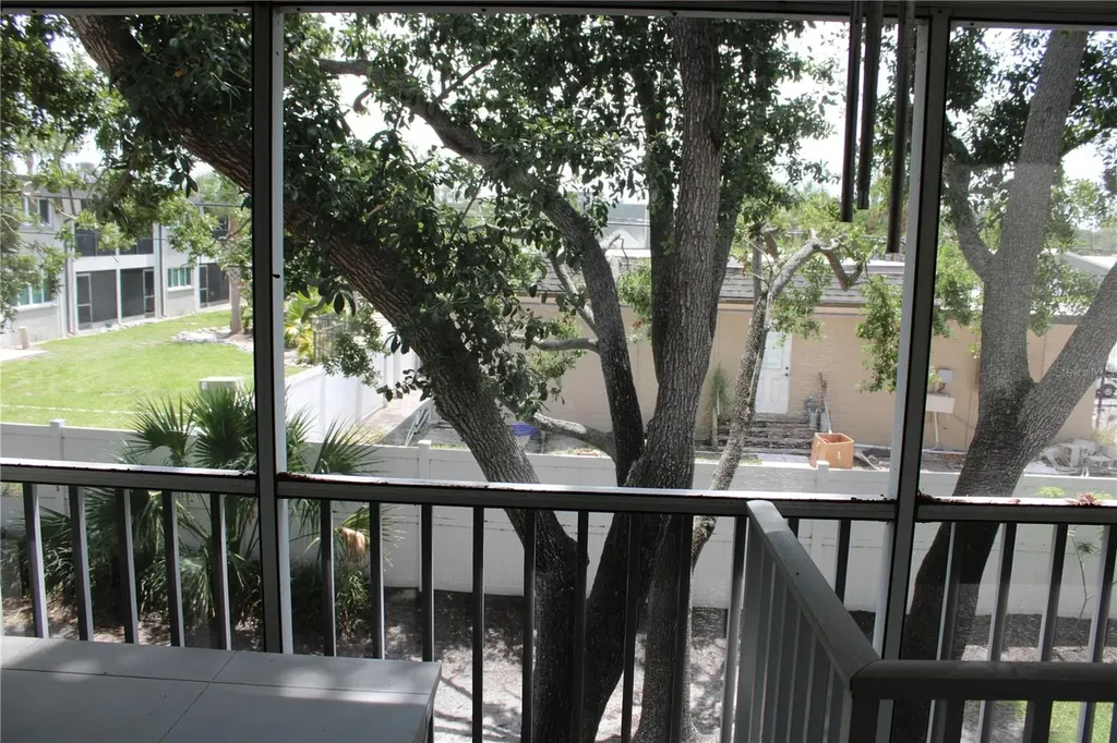 9722 Indian Key Trail Seminole FL 33776
